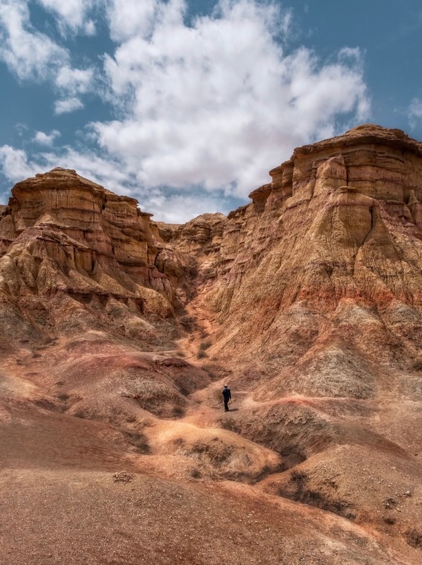 Tsagaan Suvraga (White Stupa)