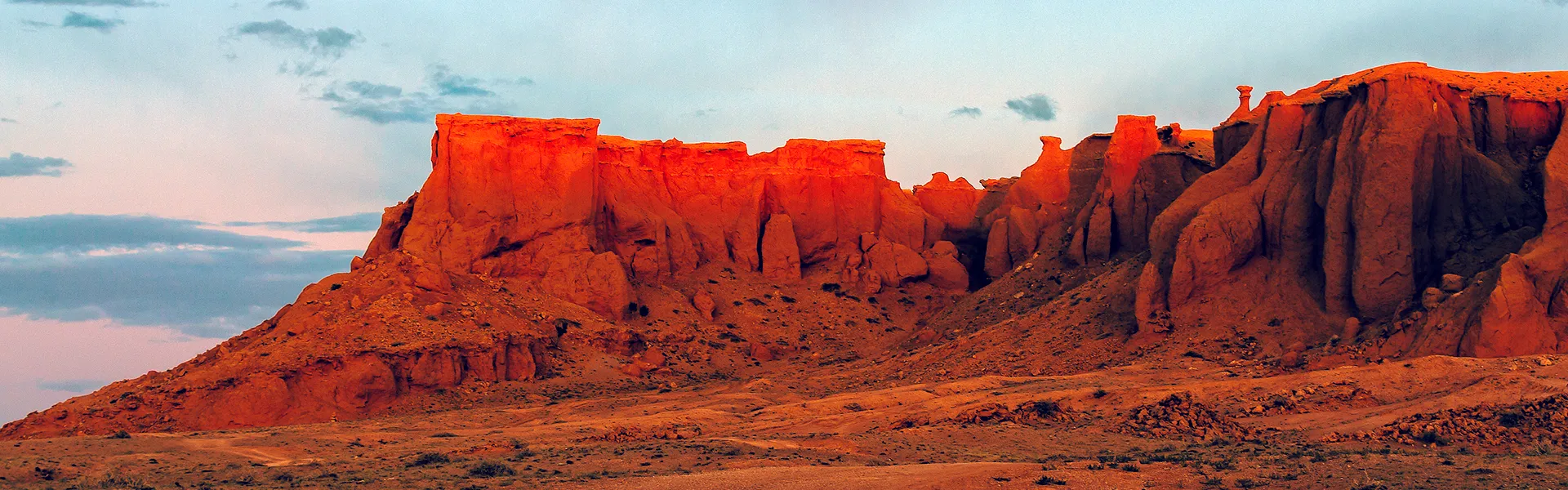 Day 5 - Bayanzag (Flaming Cliffs) & Ongi Monastery